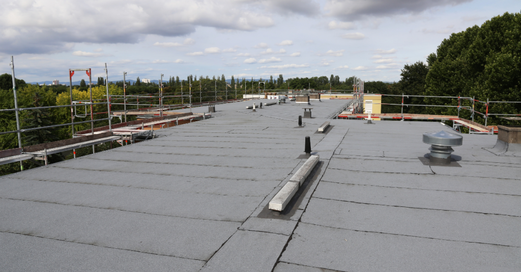Ers blog images 1 | engineered roofing systems Rain on Commercial Flat Roof