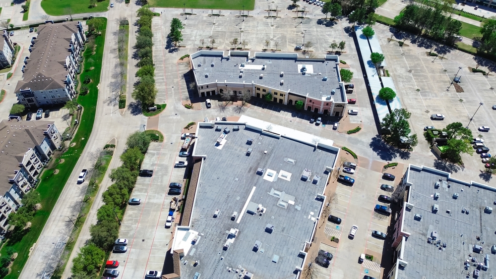Holiday Roofing Tips for Houston Businesses