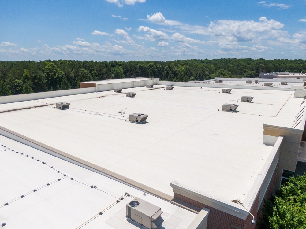 MidDayDroneImagesOfCommercialRoofsFeaturingTpoAnd